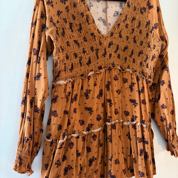 Maurices Floral Smocked V-Neck Blouse - Picture 4 of 4